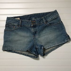 Abercrombie & Finch 2 in Jean shrts SZ 6